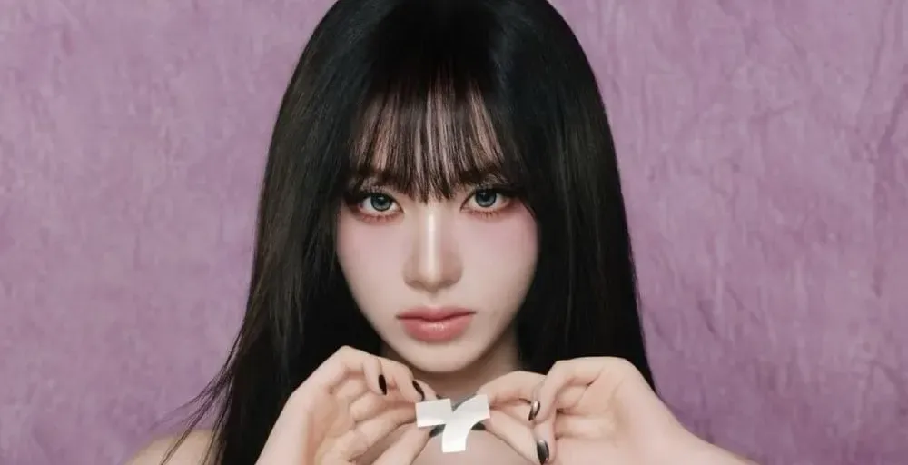 Ліз з IVE сяє як нове глобальне обличчя косметичного бренду Tonymoly