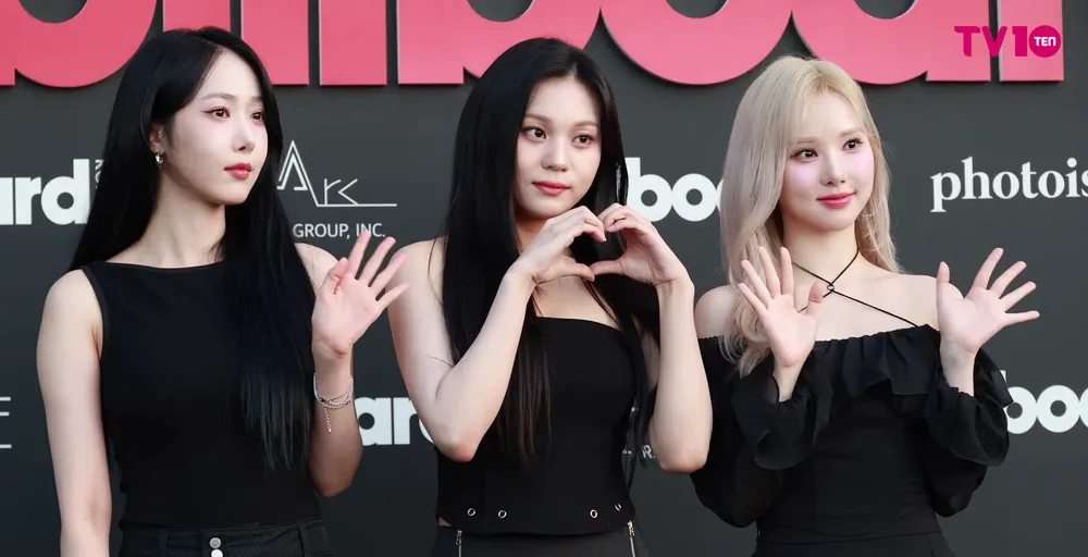 Eunha, SinB та Umji показали нові фото й відкрили акаунти